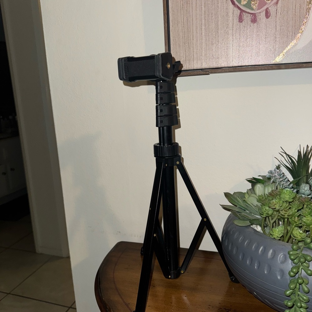 Black Cell Phone Stand with Adjustable Features